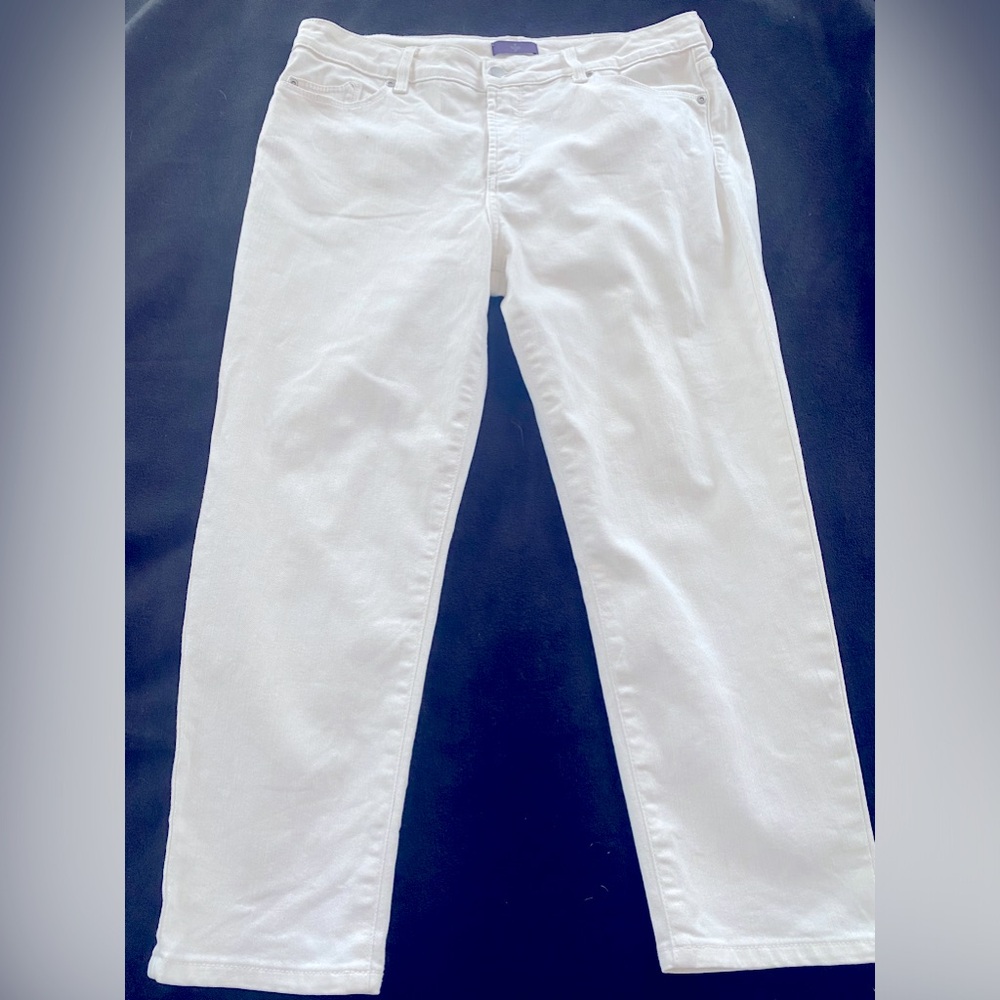 NYDJ Jeans. White stretch size 10. Cotton and spandex. Good condition.